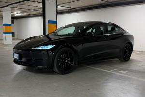 Tesla Model 3 Highland Premium RWD
