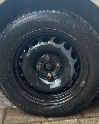 4 Cerchi in ferro 14’’+ Gomme invernali Fiat 500