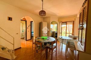 4 LOCALI A FALCONARA ALBANESE