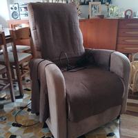 Poltrona relax reclinabile elettrica con 2 motori,