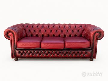 Divano tre posti in pelle Chesterfield
