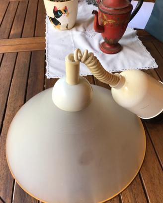 Lampadario in vetro con bordino giallo