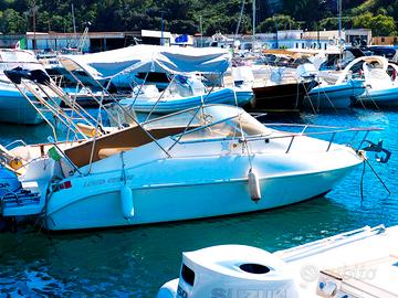 Barca a motore semicabinato Angelo Molinari