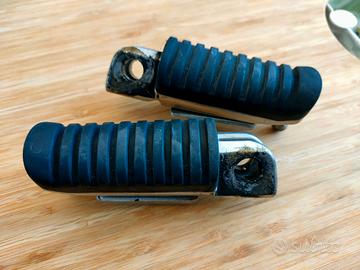 Pedalini originali Kawasaki Z750 (07-14)