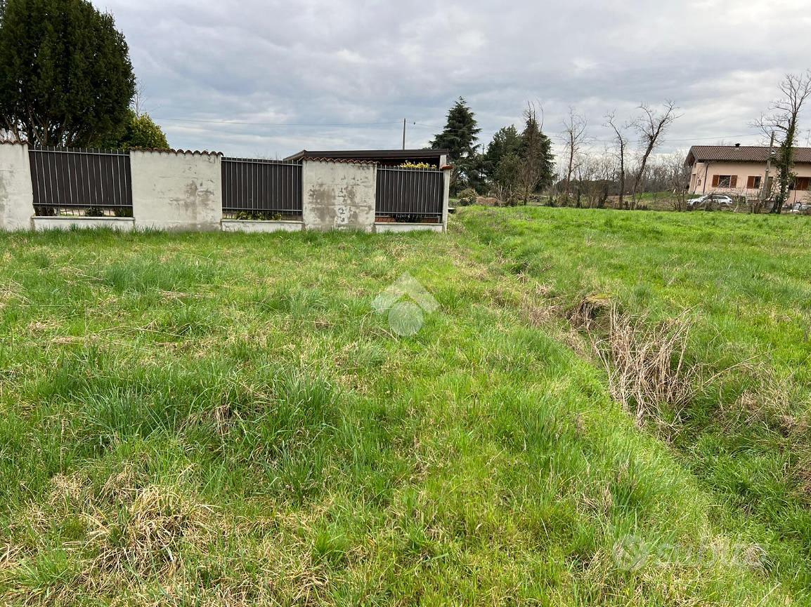TER. RESIDENZIALE A CORBETTA - Vista 3