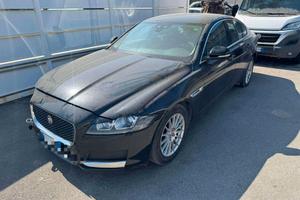 Jaguar XF 2.0 D 180 CV Prestige-2019