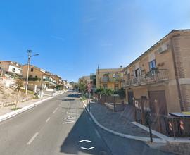 Monterotondo bilocale arredato con posto auto