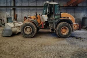 Pala gommata Liebherr 538