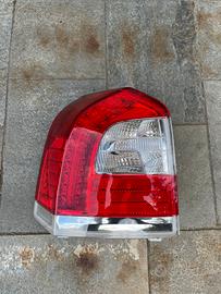 Ricambio faro fanale Volvo V70 sinistro posteriore