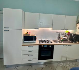 Cucina completa 3 metri con forno e frigorifero