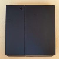 PlayStation 4 con Uncharted 4 + Controller + Cavi