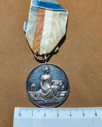 medaglia militare argento 986 quasi puro 