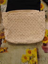 pochette in macramè artigianale 