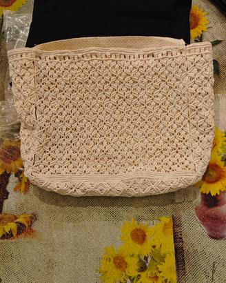 pochette in macramè artigianale 