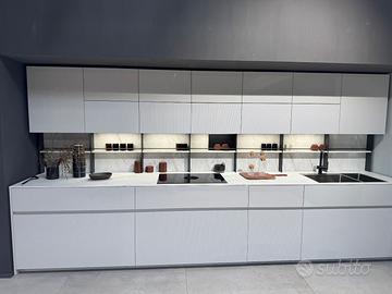 Cucina lineare bianca Zecchinon scontata