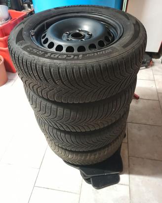 4 cerchi originali audi/vw da 15" con 4 borchie