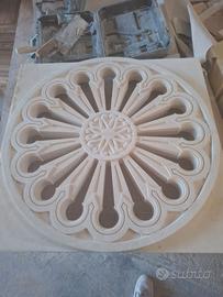 Rosone in pietra leccese