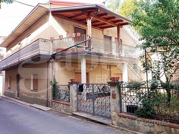 Casa Indipendente Luzzi [Cod. rif 3226476VRG]