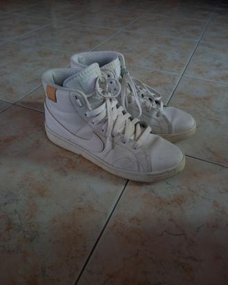 Scarpe Nike stivaletto