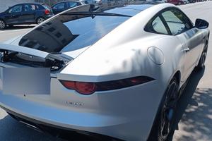 auto Jaguar F TYPE DEL 2019