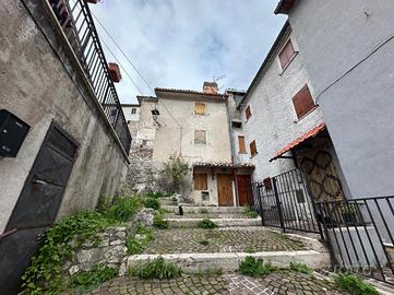 CASA INDIPENDENTE A ROCCA DI MEZZO