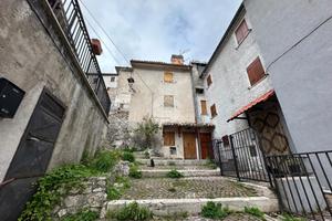 CASA INDIPENDENTE A ROCCA DI MEZZO