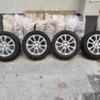 4 Ruote Complete JEEP come nuove! 