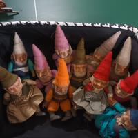 11 nanetti in panno lenci e viso in ceramica 