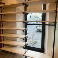 Scaffalatura per negozio