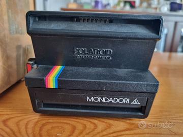 Polaroid 600 Land Camera