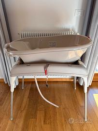 Bagnetto con gambe pieghevoli