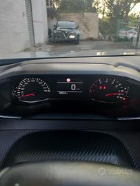 Automobile Peugeot 2008