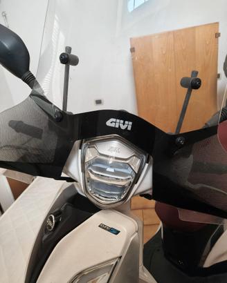 SYM Symphony ST 200 (2023) – con accessori