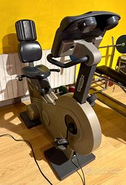 BIKE TECHNOGYM RECLINE XT PRO 600