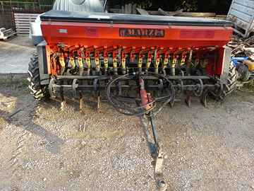 Seminatrice marzia ripassa e semina