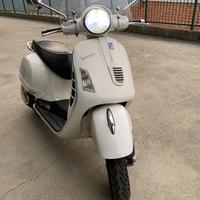 Vespa 300 gts