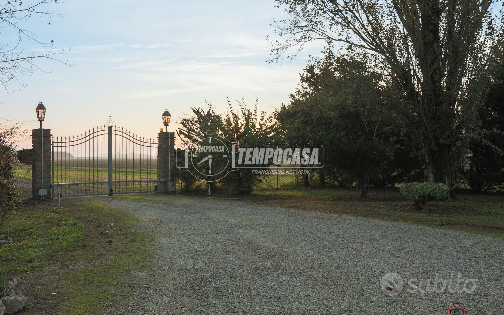 Villa Unifamiliare a Budrio Via Luzzo 9 locali - Vista 3