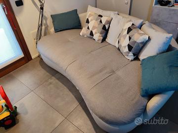 Divano ovale tre posti (vedi foto)