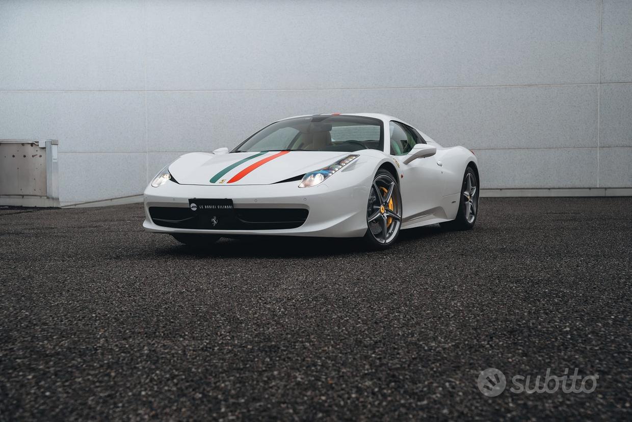 FERRARI 458