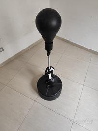Punching ball von base zavorrabile nero. Domyos