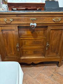 Credenza con marmo