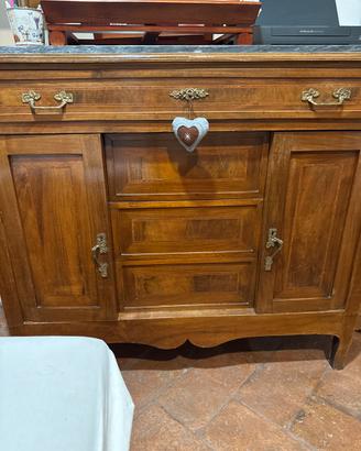 Credenza con marmo