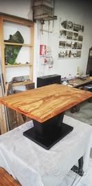 TAVOLO DA SALOTTO IN  ULIVO