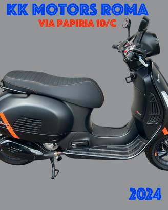 Piaggio Vespa 300 GTS hpe Super Sport-km 1900-2024