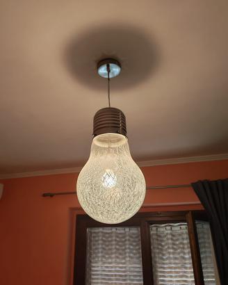 Lampadario forma lampadina