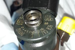 Iniettori diesel Bosch 0445110216