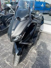 Yamaha T Max 530