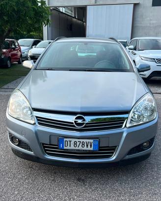 Opel Astra 1.7 CDTI 110CV Station Wagon Cosmo