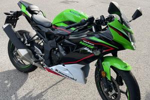 kawasaki ninja z125