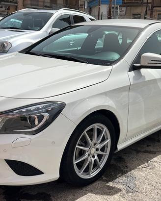 Mercedes cla 200 s.h